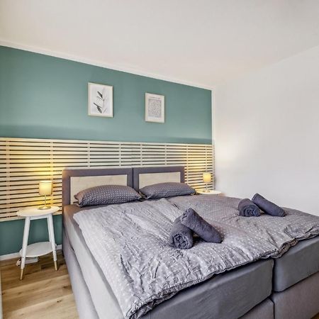 Appartement Amalfi A02 - 2 Zi Fuer 4P - Balkon, Smart Tv, Boxspringbett à Kaiserslautern Extérieur photo