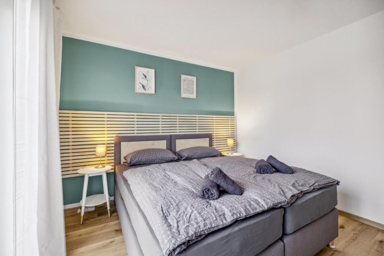 Appartement Amalfi A02 - 2 Zi Fuer 4P - Balkon, Smart Tv, Boxspringbett à Kaiserslautern Extérieur photo