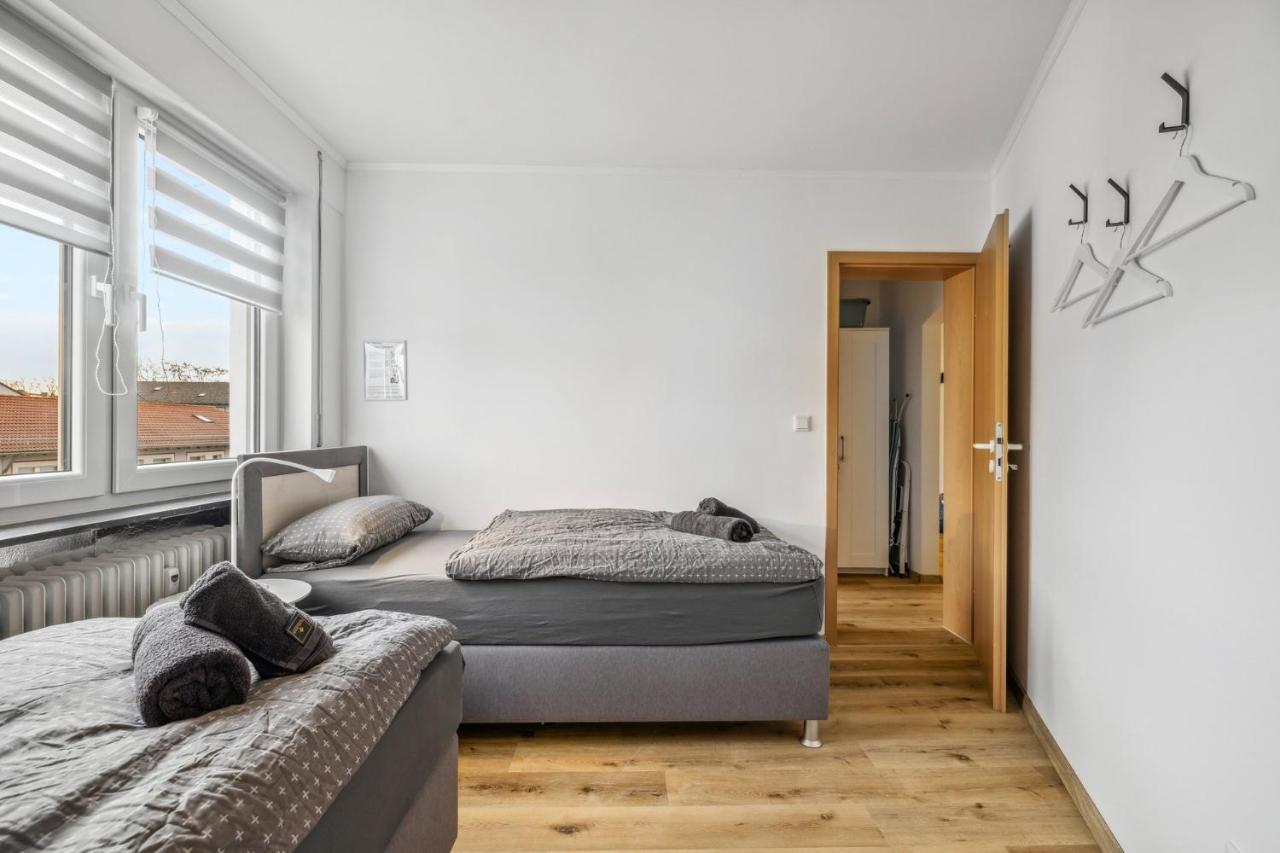 Appartement Amalfi A02 - 2 Zi Fuer 4P - Balkon, Smart Tv, Boxspringbett à Kaiserslautern Extérieur photo